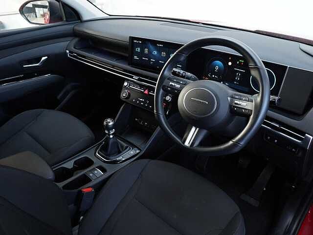 Hyundai TUCSON 1.6 T-GDi Advance SUV 5dr Petrol Manual Euro 6 (s/s) (160 ps) Engine Red