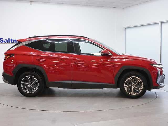 Hyundai TUCSON 1.6 T-GDi Advance SUV 5dr Petrol Manual Euro 6 (s/s) (160 ps) Engine Red