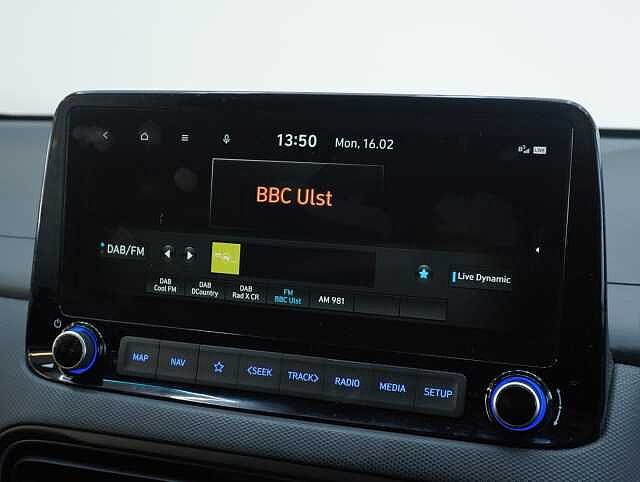 Hyundai KONA 1.6 h-GDi Premium SUV 5dr Petrol Hybrid DCT Euro 6 (s/s) (141 ps)