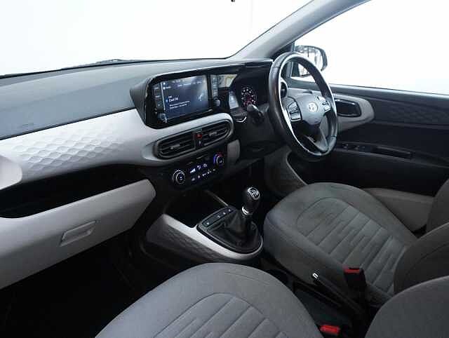 Hyundai I10 1.0 Premium Hatchback 5dr Petrol Manual Euro 6 (s/s) (67 ps) Mangrove Green