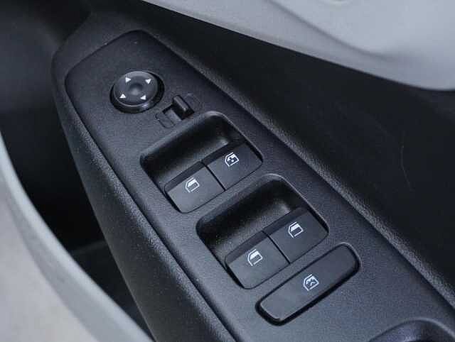 Hyundai I10 1.0 Premium Hatchback 5dr Petrol Manual Euro 6 (s/s) (67 ps) Mangrove Green