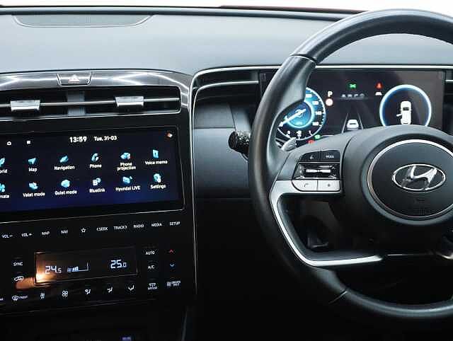 Hyundai TUCSON 1.6 h T-GDi SE Connect SUV 5dr Petrol Hybrid Auto Euro 6 (s/s) (230 ps) Red