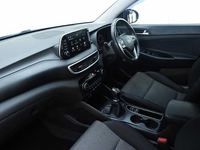 Hyundai TUCSON 1.6 CRDi MHEV SE Nav SUV 5dr Diesel Hybrid Manual Euro 6 (s/s) (115 ps)