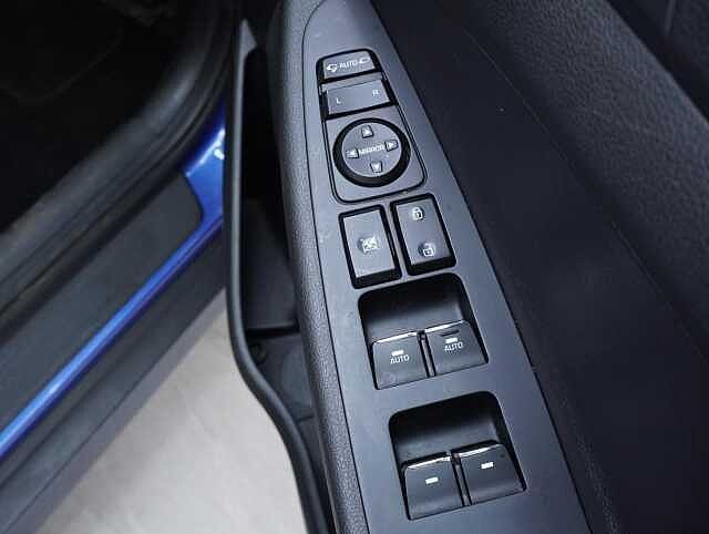 Hyundai TUCSON 1.6 CRDi MHEV SE Nav SUV 5dr Diesel Hybrid Manual Euro 6 (s/s) (115 ps)