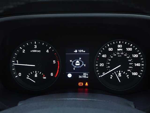 Hyundai TUCSON 1.6 CRDi MHEV SE Nav SUV 5dr Diesel Hybrid Manual Euro 6 (s/s) (115 ps)