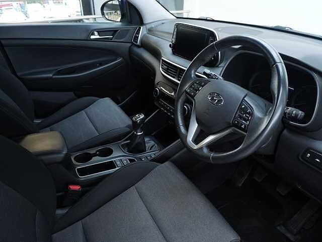 Hyundai TUCSON 1.6 CRDi MHEV SE Nav SUV 5dr Diesel Hybrid Manual Euro 6 (s/s) (115 ps)