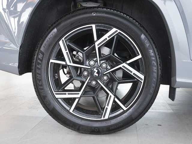 Hyundai TUCSON 1.6 T-GDi N Line SUV 5dr Petrol Hybrid Auto Euro 6 (s/s) (215 ps) Grey