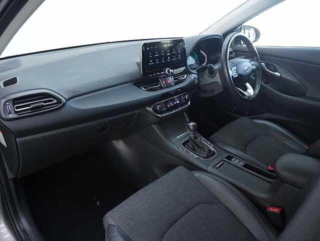 Hyundai i30 1.0 T-GDi MHEV Premium Hatchback 5dr Petrol Hybrid DCT Euro 6 (s/s) (120 ps)