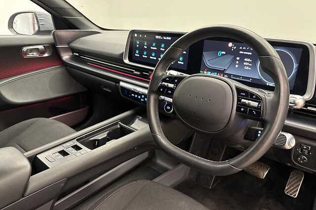 Hyundai IONIQ 6 77.4kWh Premium Saloon 4dr Electric Auto AWD (325 ps)