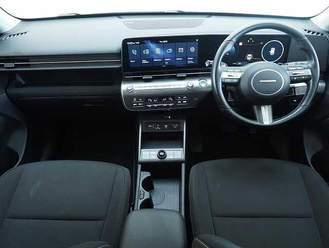 Hyundai KONA 65.4kWh Advance SUV 5dr Electric Auto (218 ps) Shimmering Silver