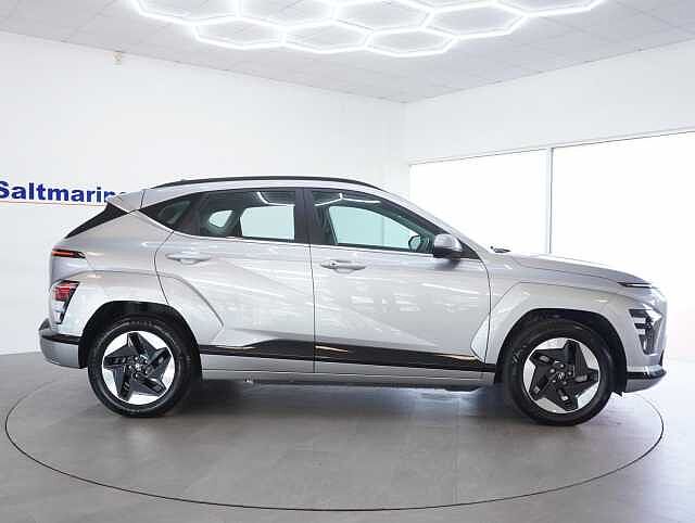 Hyundai KONA 65.4kWh Advance SUV 5dr Electric Auto (218 ps) Shimmering Silver