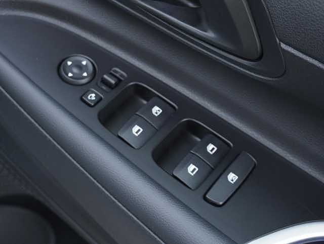 Hyundai BAYON 1.0 T-GDi MHEV SE Connect SUV 5dr Petrol Hybrid DCT Euro 6 (s/s) (100 ps) Green