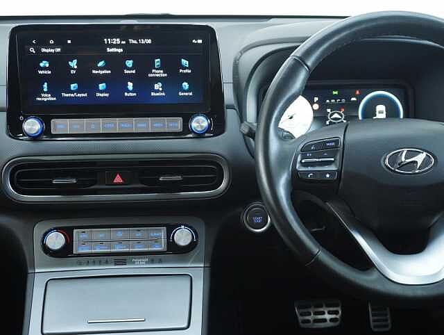 Hyundai KONA 64kWh Premium SUV Electric Auto (10.5kW Charger) (204 ps) NI REG