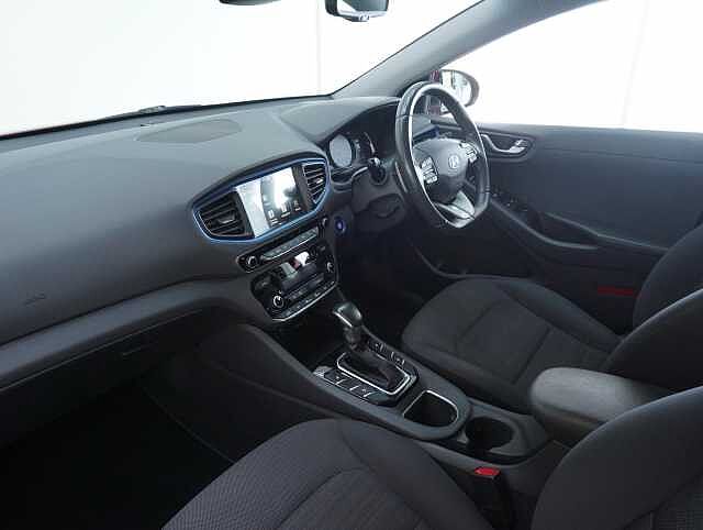 Hyundai IONIQ 1.6 h-GDi GPF Premium Hatchback 5dr Petrol Hybrid DCT Euro 6 (s/s) (141 ps)