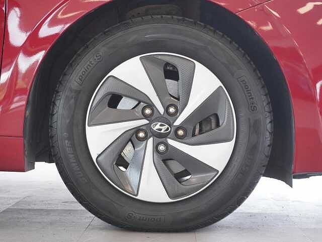 Hyundai IONIQ 1.6 h-GDi GPF Premium Hatchback 5dr Petrol Hybrid DCT Euro 6 (s/s) (141 ps)