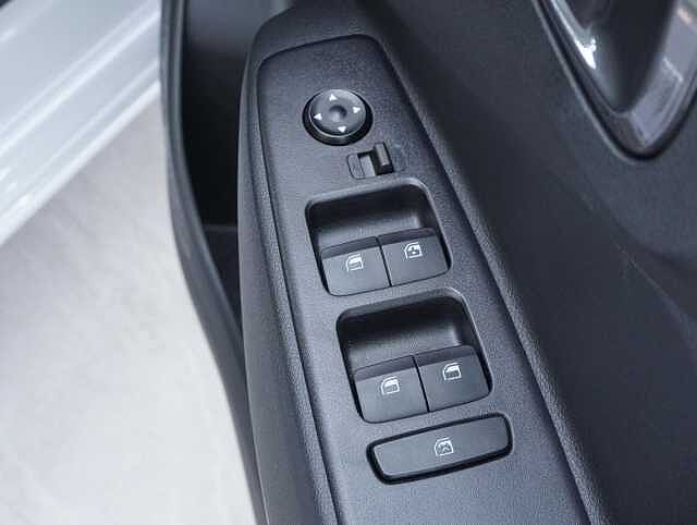 Hyundai i10 1.0 Advance Hatchback 5dr Petrol Manual Euro 6 (s/s) (63 ps)