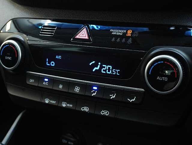 Hyundai TUCSON 1.6 CRDi MHEV SE Nav SUV 5dr Diesel Hybrid Manual Euro 6 (s/s) (115 ps)