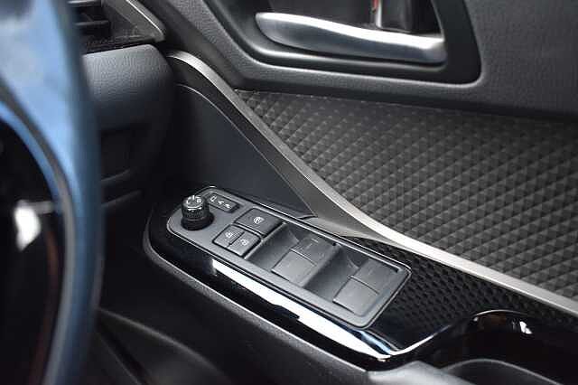 Toyota C-hr 1.8 Hybrid Excel 5dr CVT