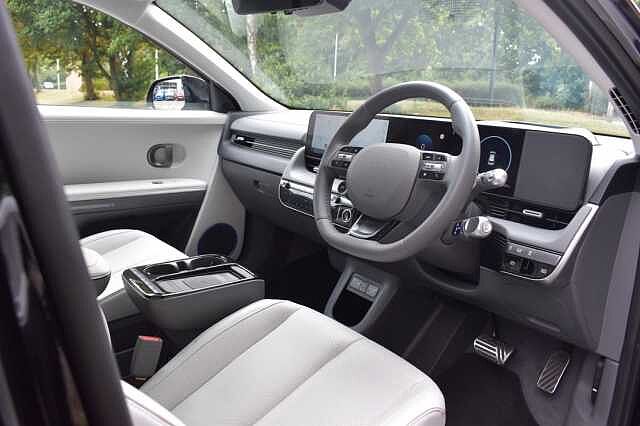 Hyundai IONIQ 5 239kW Ultimate 84 kWh 5dr AWD Auto Black