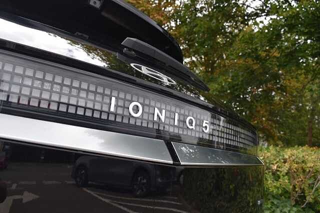 Hyundai IONIQ 5 239kW Ultimate 84 kWh 5dr AWD Auto Black