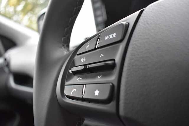 Hyundai I10 1.0 [63] Advance 5dr Auto [Nav] Red