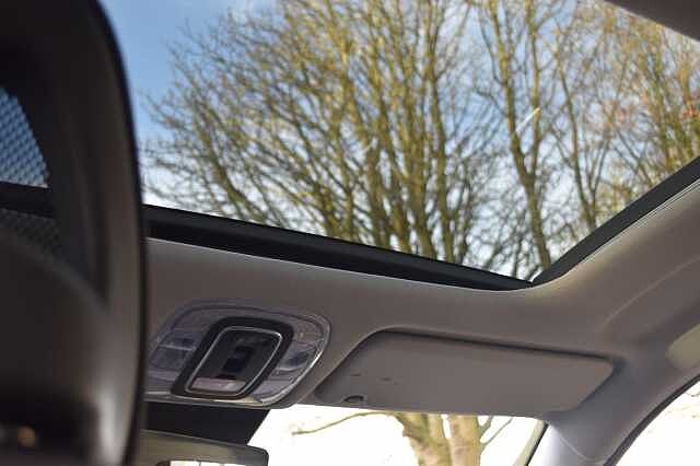 Hyundai KONA 160kW Ultimate 65kWh 5dr Auto [Lux Pack/Leather] White