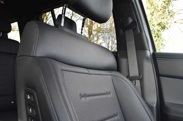 Hyundai SANTA FE 1.6 TGDi PHEV Calligraphy 5dr 4WD Auto [6 Seats]