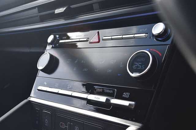 Hyundai SANTA FE 1.6 TGDi PHEV Calligraphy 5dr 4WD Auto [6 Seats]