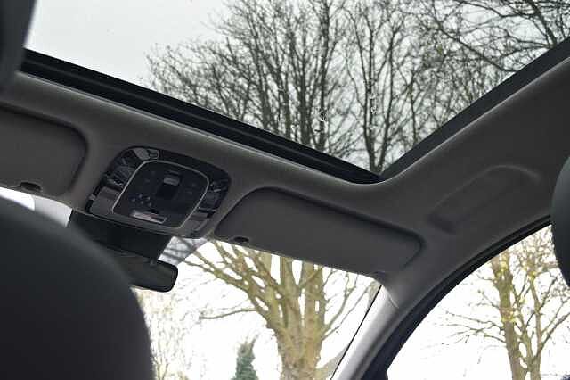 Hyundai SANTA FE 1.6 TGDi Hybrid Ultimate 5dr Auto