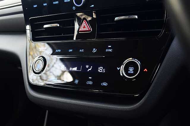 Hyundai IONIQ 1.6 GDi Hybrid Premium SE 5dr DCT