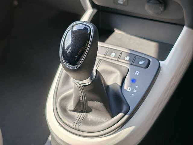 Hyundai i10 1.2 MPi Premium 5dr Auto