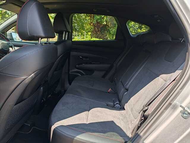 Hyundai TUCSON 1.6T Hybrid N Line S 5dr Auto Silver
