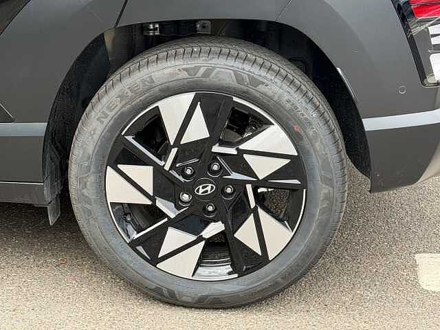 Hyundai KONA 1.6T 138 Ultimate 5dr Black