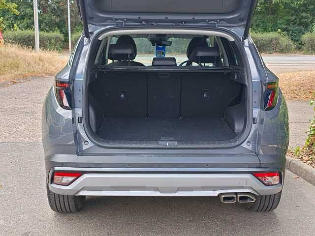 Hyundai TUCSON 1.6T Hybrid Premium 5dr Auto Grey