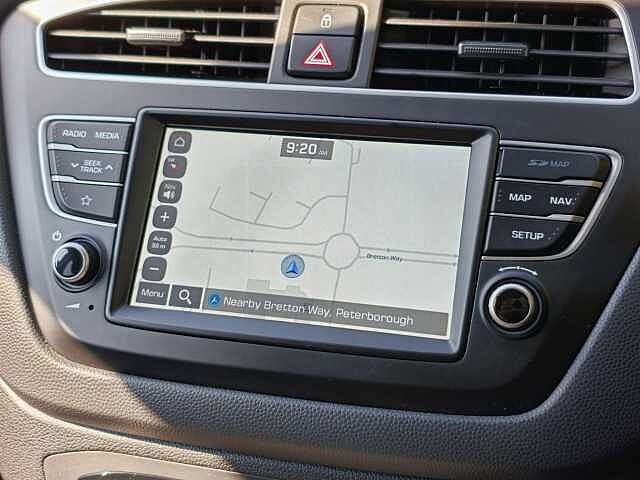 Hyundai i20 1.2 MPi Premium Nav 5dr