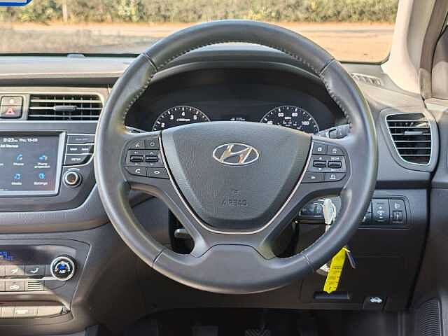Hyundai i20 1.2 MPi Premium Nav 5dr
