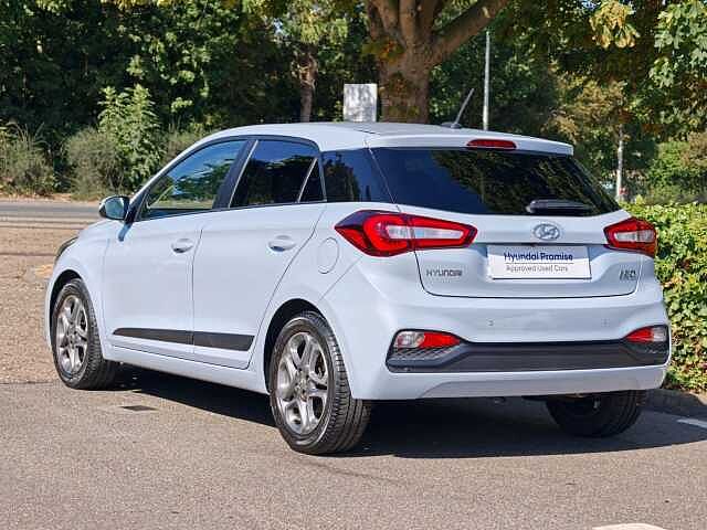 Hyundai i20 1.2 MPi Premium Nav 5dr