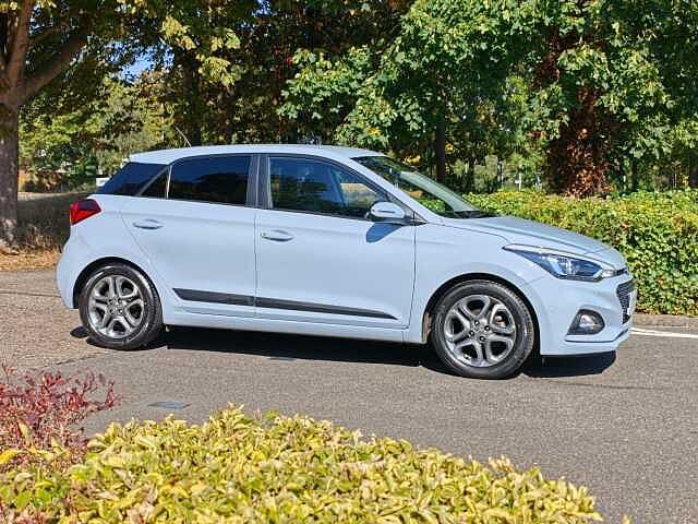 Hyundai i20 1.2 MPi Premium Nav 5dr
