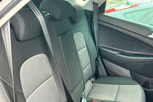 Hyundai TUCSON 1.6 GDi SE Nav 5dr 2WD Black