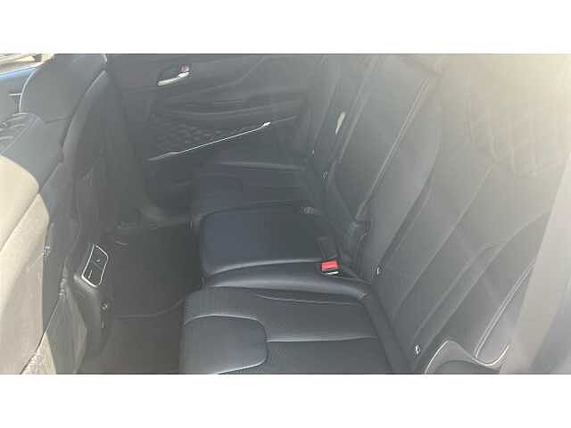 Hyundai Santa Fe 1.6 TGDi Plug-in Hybrid Ultimate 5dr 4WD Auto