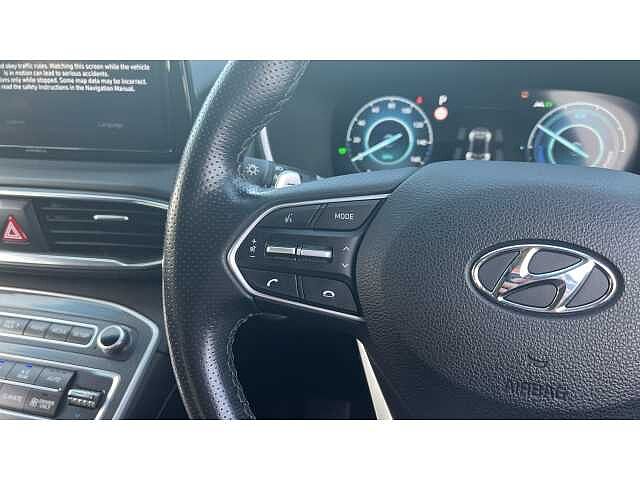 Hyundai Santa Fe 1.6 TGDi Plug-in Hybrid Ultimate 5dr 4WD Auto