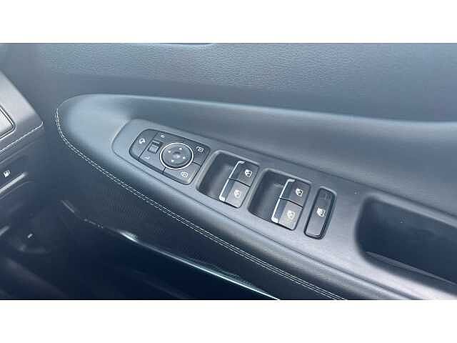 Hyundai Santa Fe 1.6 TGDi Plug-in Hybrid Ultimate 5dr 4WD Auto