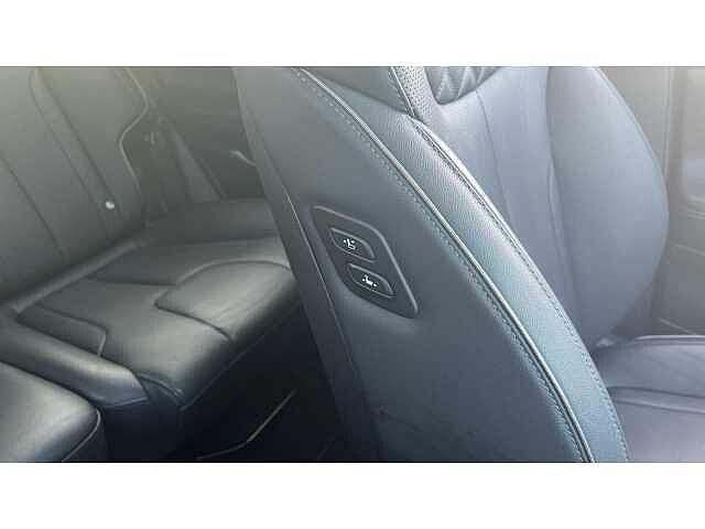 Hyundai Santa Fe 1.6 TGDi Plug-in Hybrid Ultimate 5dr 4WD Auto