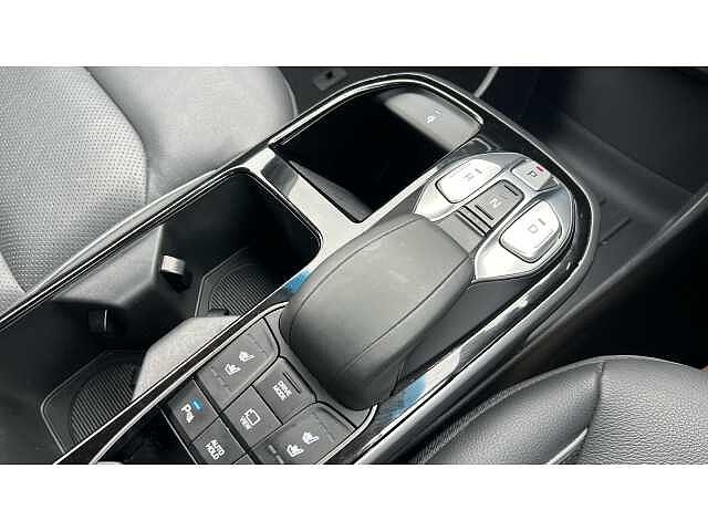 Hyundai Ioniq 100kW Premium SE 38kWh 5dr Auto