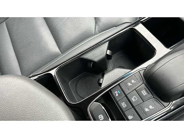 Hyundai Ioniq 100kW Premium SE 38kWh 5dr Auto