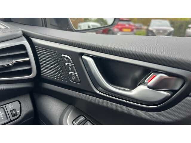 Hyundai Ioniq 100kW Premium SE 38kWh 5dr Auto