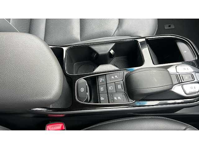 Hyundai Ioniq 100kW Premium SE 38kWh 5dr Auto