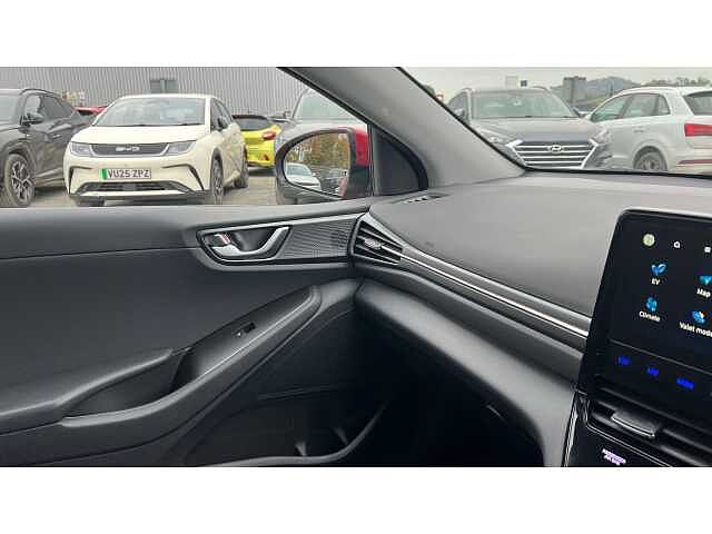 Hyundai Ioniq 100kW Premium SE 38kWh 5dr Auto