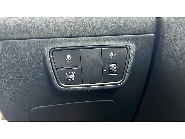 Hyundai KONA 1.6 GDi Hybrid Premium 5dr DCT Grey