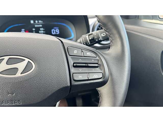 Hyundai I10 1.0 [58] Premium 5dr Auto [Nav] White